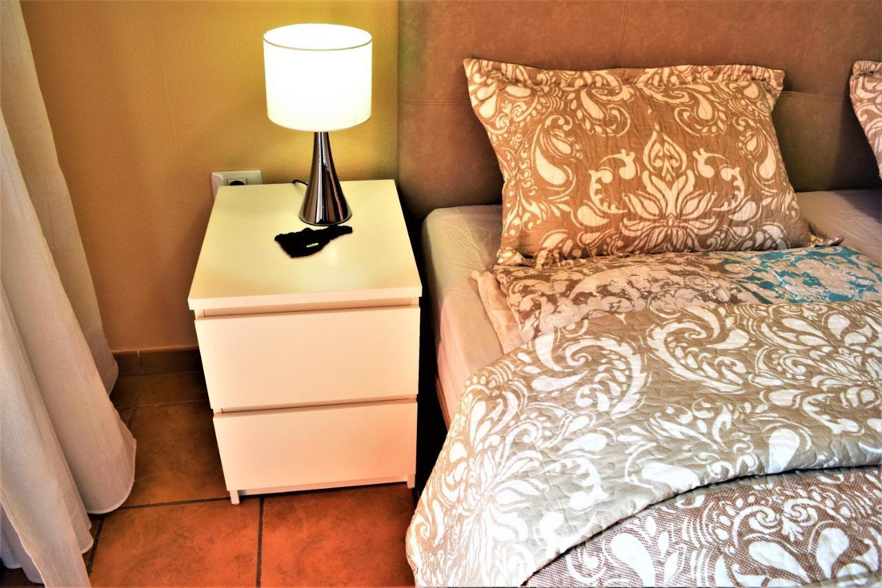 Victoria Family Apartman Tenerife Costa Del Silencio Bagian luar foto
